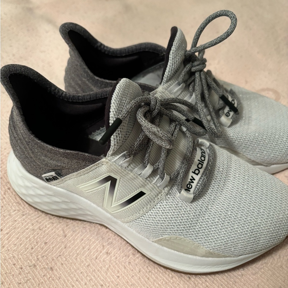 New Balance fresh foam roav sneakers. White with gray. Size 6 wide.